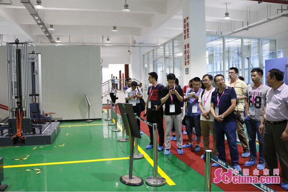 魯能智能推動新舊動能轉換 電力特種機器人占據行業高位
